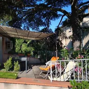  Hébergement de vacances Maison De Ville Aux Couleurs Provençales.